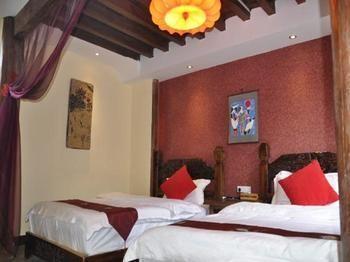 Nobles Living Castle Hotel Lijiang  Exterior photo