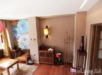 Nobles Living Castle Hotel Lijiang  Exterior photo